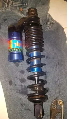Shock belakng matic merek dbs