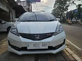 JAZZ RS AT MATIC 2011