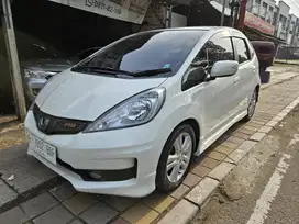 JAZZ RS AT MATIC 2011