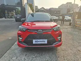 DP 5JT Toyota Raize 1.0 GR Sport Two Tone Bensin-AT 2021 Merah CKZHB
