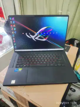 Asus ROG Zephyrus M16 Core i7-12700H Ram 16GB SSD 512GB RTX 3050Ti 4GB