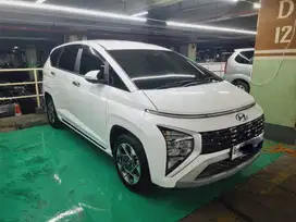 Hyundai Stargazer 2023 KM Rendah