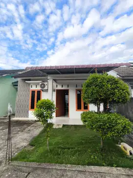 Dijual Rumah Tinggal (Tanah + Bangunan)