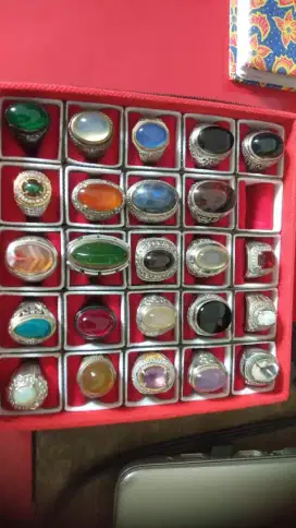 Cincin Batu Akik Pria Asli – Koleksi Langka & Elegan (24 Cincin!)