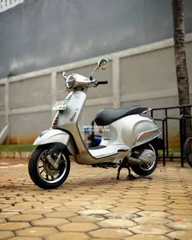 VESPA PRIMAVERA 150 iGET ABS 2019 TERMURAH