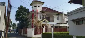 Dijual Rumah atau Sewa di Antapani Tengah