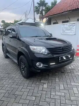 Toyota Fortuner G VNT 2.5 Diesel Manual 2015 Hitam Full Ors Istimewa