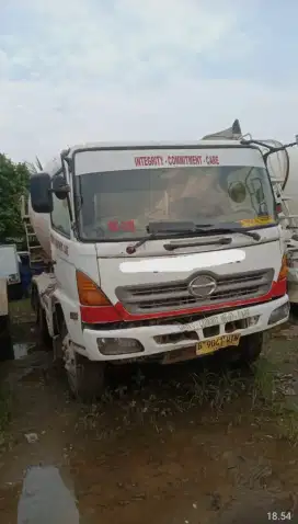 Jual mixer Hino TI THN 2012,13,14