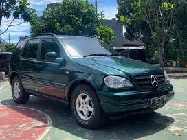 mercedes-benz ml320