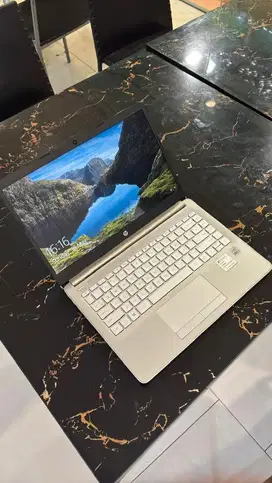 Laptop HP 14s second mulus
