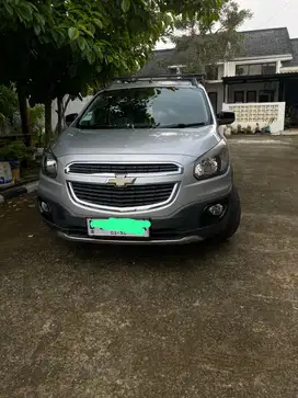 Chevrolet Spin 2014 Bensin