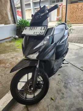 Honda Beat Deluxe 2025 - Hitam Mulus