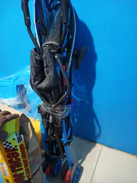 Stroller bayi bekas