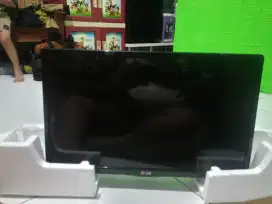 Di jual butuh tv LG LED 22  inci