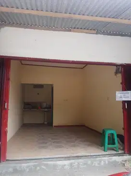 Dikontrakkan /sewa untuk usaha dekat MM2100