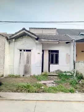Di rumah rumah belakang mall dan perlu renv