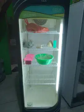 dijual cepat showcase