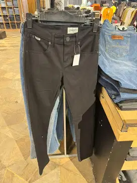 Celana wrangler original resmi