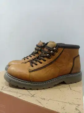 Eiger Sepatu Boots Coup 1.0