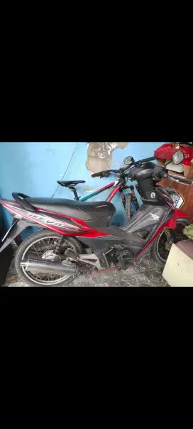 Revo tahun 2008
