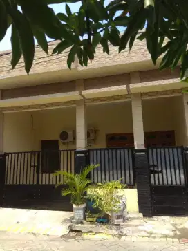 Rumah bagus  dan terawat di gkb