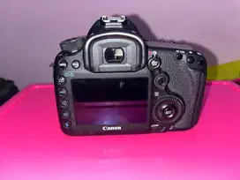 Camera canon 5 d mart lll