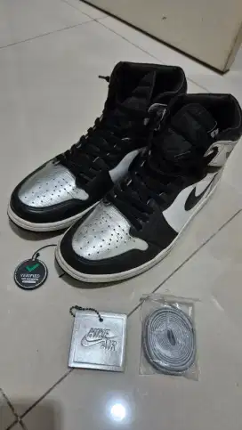 Jordan 1 High OG Black Silver