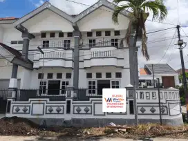 Dijual rumah babatan pantai utara Hook dekat PCM galaxy mall
