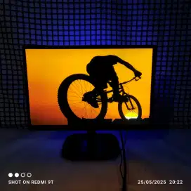 LED monitor komputer siap pakai