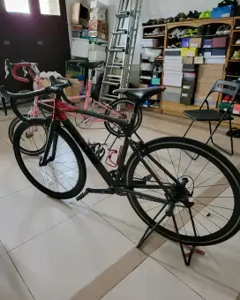 Sepeda Road Bike Camp Impala mulus seperti baru