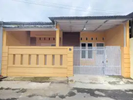 DI KONTRAKAN RUMAH BARU RENOV ANTI BANJIR PERUMNAS GUNUNG KOTA CIREBON