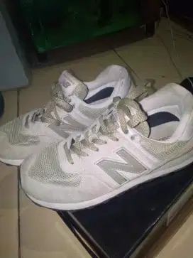 Jual NEW BALANCE clasicc 574 ori