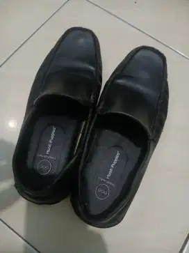 Jual sepatu hush puppies ukuran 40 / US7