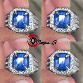 Natural Blue Sapphire Srilanka 2.97 CT