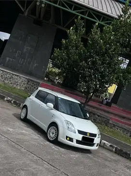 Suzuki swift st 2010 matic