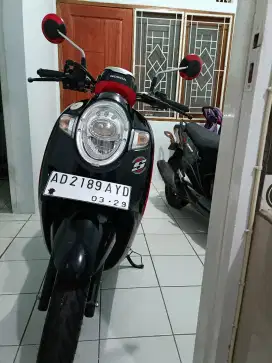 Dijual Motor Scoopy