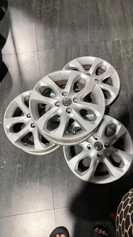 Velg Original Copotan Nissan March