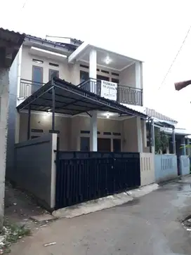 Dijual Rumah 2 Lantai Lokasi di Mampang Pancoran Mas Depok