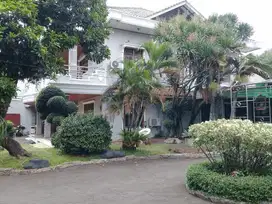Rumah Asri Dan Strategis Di Bintaro Tangerang Selatan S8738