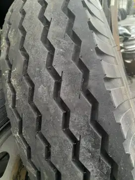 Ban Truk Gajah Tunggal 1100 + Velg