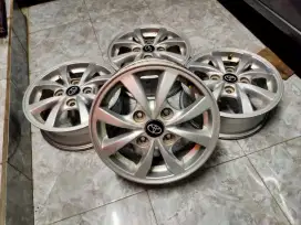 Velg Bekas Avanza R14 bisa buat mobil Xenia