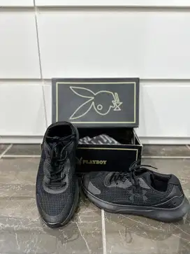 Under Armor UA Surge 3