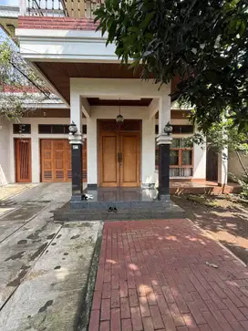 DIJUAL Rumah Lux 2 Lantai di Pusat Bintaro Jaya sektor 5