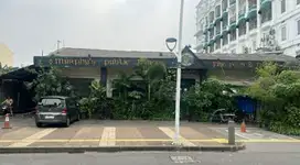 Rumah resto di jantung kota kemang jakarta selatan
