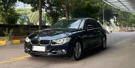 BMW F30 320i 2014 Sport - Pristine Condition