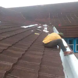 Tukang perbaikan atap bocor dinding/dak rembes talang air cat renovasi
