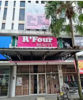 Ruko cantik 3 lantai citra raya