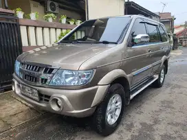 Isuzu Grand touring 2011 Diesel