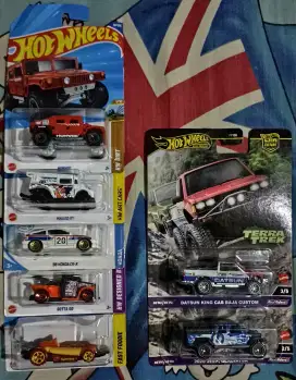Mainan mobil die cast hot wheels