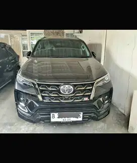 Toyota Fortuner 2023 Diesel
